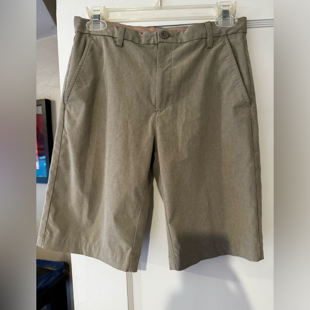 Vineyard Vines shorts